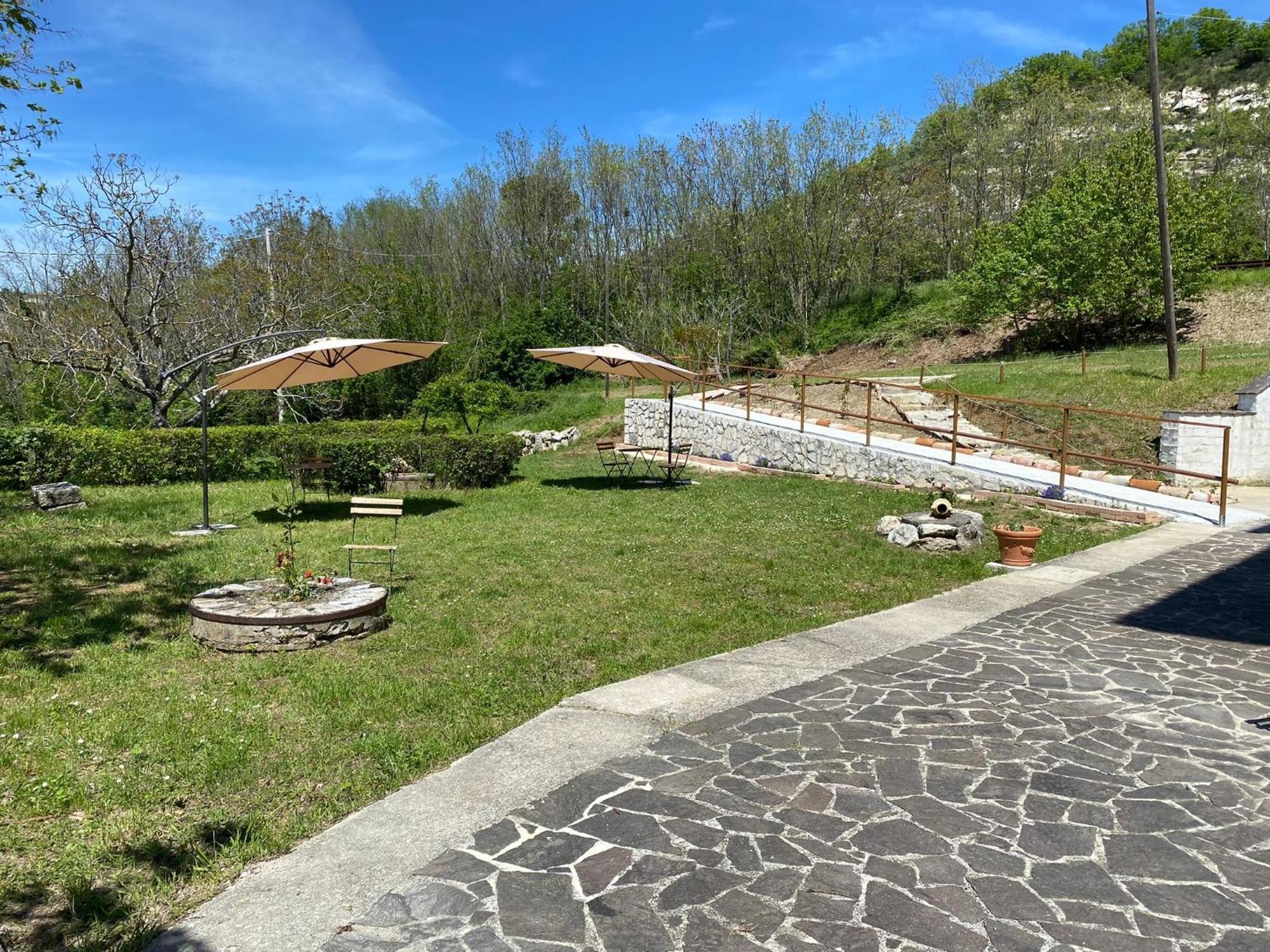 Bed&Breakfast La Ginestra Abbateggio Екстериор снимка